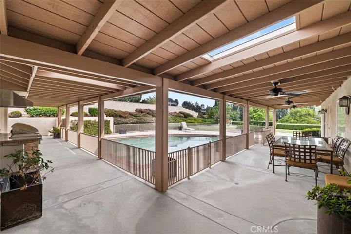 30587 Los Altos, Redlands, California 92373