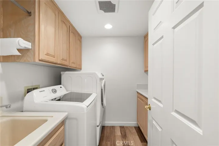 30587 Los Altos, Redlands, California 92373