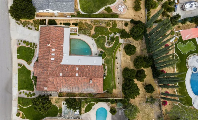 30587 Los Altos, Redlands, California 92373