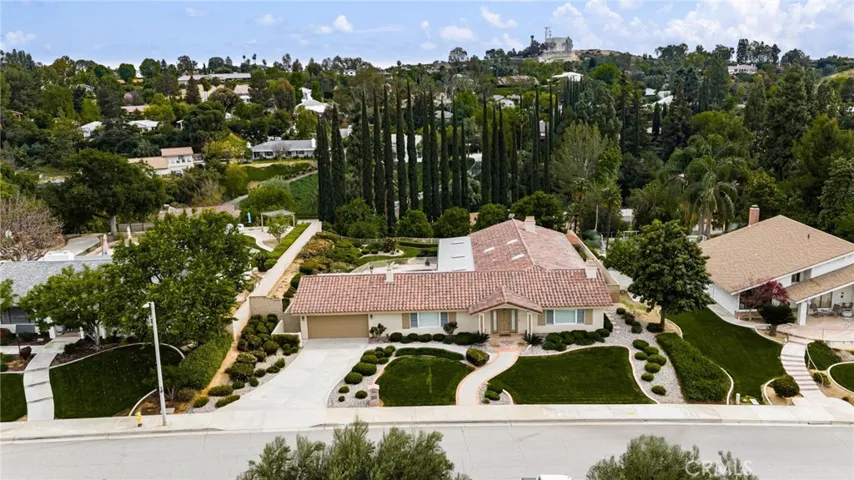 30587 Los Altos, Redlands, California 92373