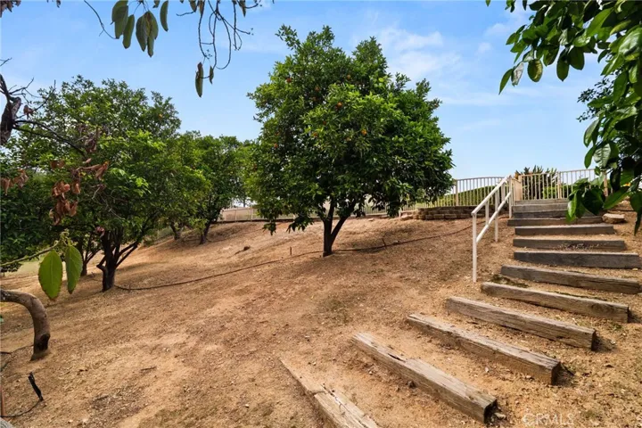 30587 Los Altos, Redlands, California 92373