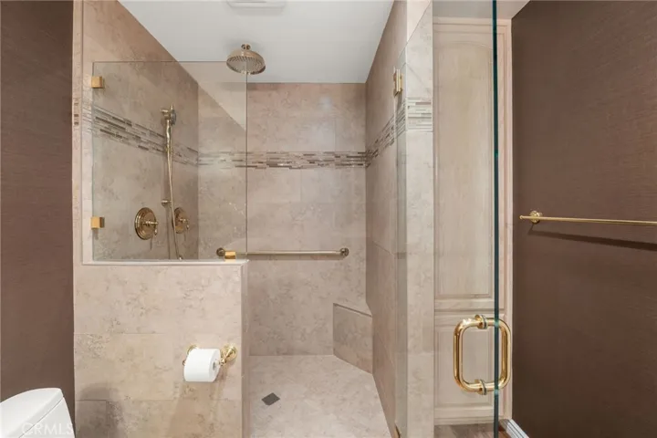 30587 Los Altos, Redlands, California 92373