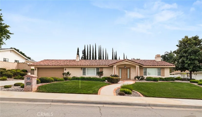30587 Los Altos, Redlands, California 92373