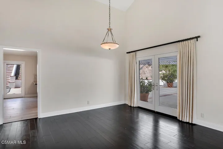 4183 Churchill Dr-HsHProd-40