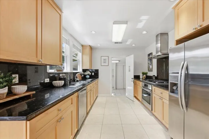 4258 Jefferson, Woodside, California 94062