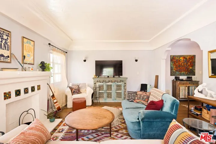 4253 Franklin Avenue, Los Angeles, California 90027