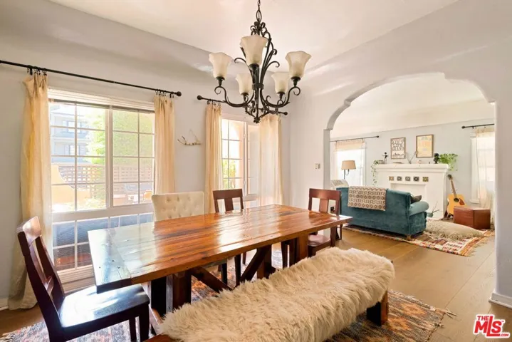 4253 Franklin Avenue, Los Angeles, California 90027