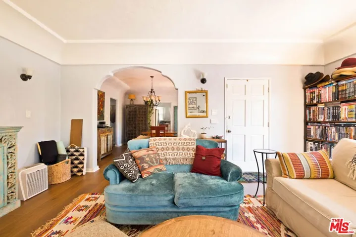 4253 Franklin Avenue, Los Angeles, California 90027