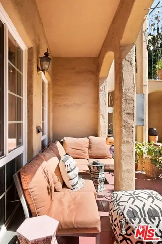 4253 Franklin Avenue, Los Angeles, California 90027