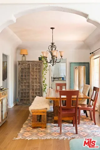 4253 Franklin Avenue, Los Angeles, California 90027