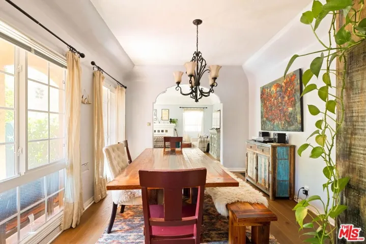 4253 Franklin Avenue, Los Angeles, California 90027