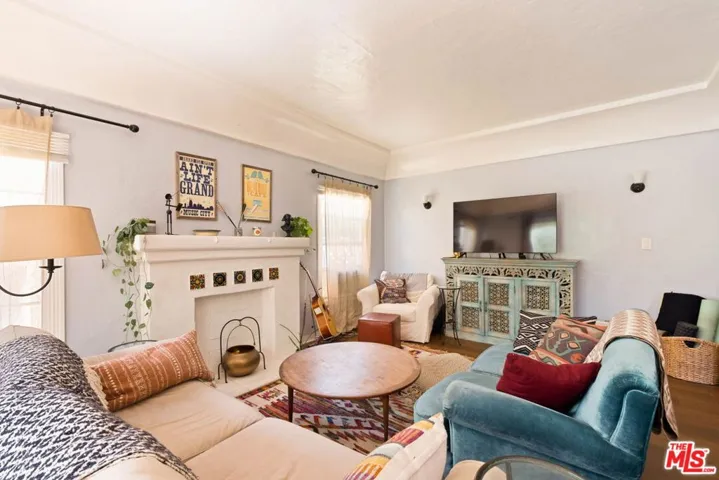 4253 Franklin Avenue, Los Angeles, California 90027