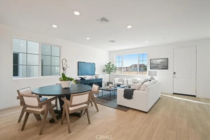 PHOTOS ARE OF MODEL MATCH - EXTERIOR AND INTERIOR FINISHES MAY VARY