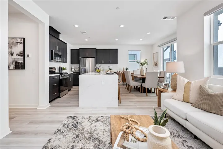 39532 Tannat Drive, Temecula, California 92591