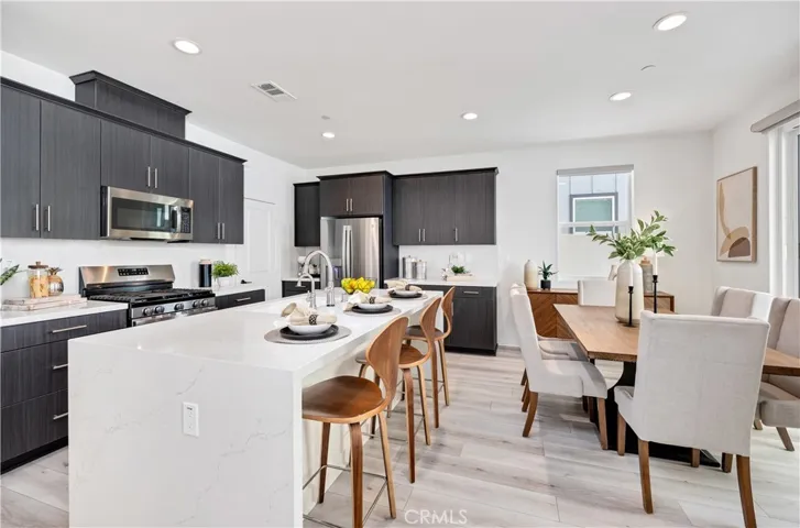 39532 Tannat Drive, Temecula, California 92591