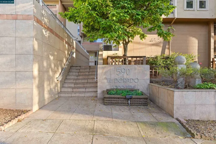 590 El Dorado Ave 214, Oakland, California 94611