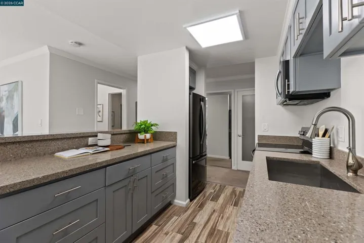 590 El Dorado Ave 214, Oakland, California 94611