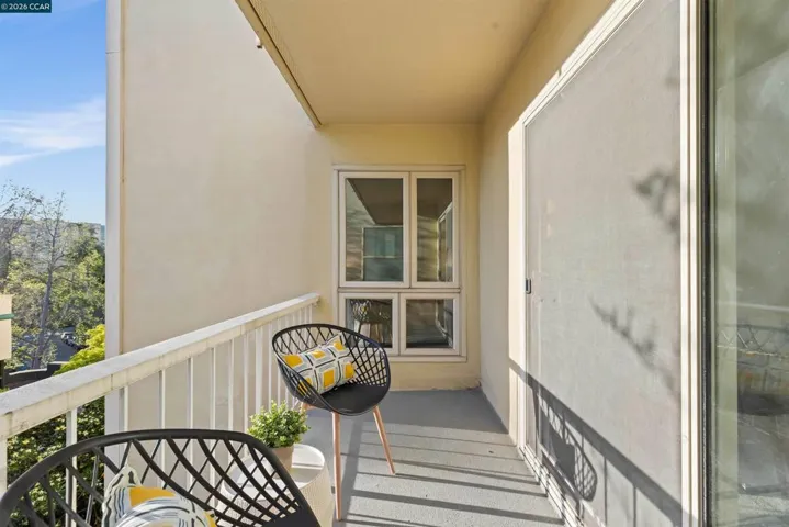 590 El Dorado Ave 214, Oakland, California 94611