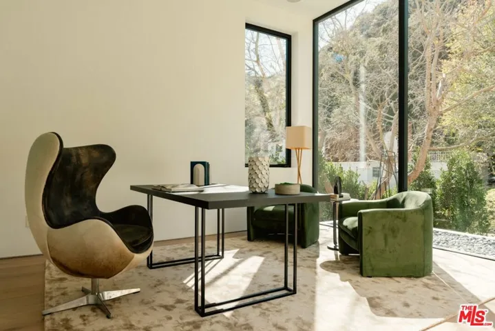1508 Roscomare Road, Los Angeles, California 90077