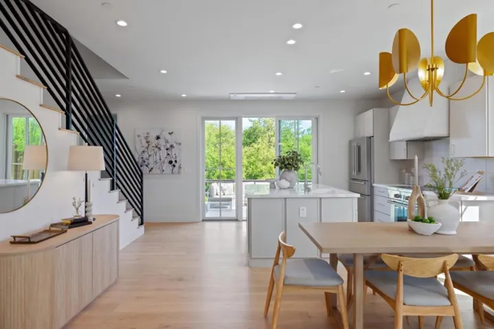 577 Creekside Court, Half Moon Bay, California 94019