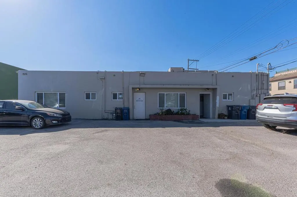 109 E Alisal Street, Salinas, California 93901 — photo 5