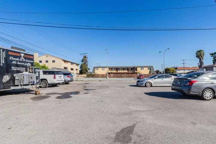 109 E Alisal Street, Salinas, California 93901
