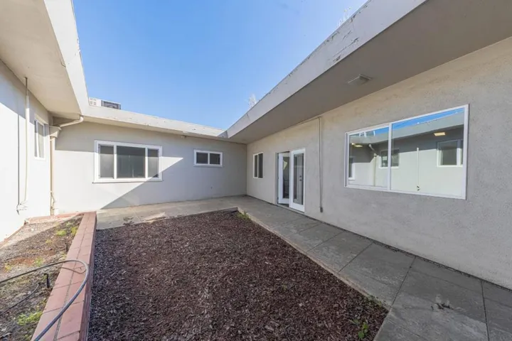 109 E Alisal Street, Salinas, California 93901