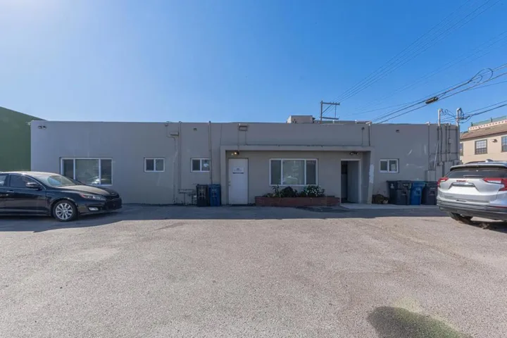 109 E Alisal Street, Salinas, California 93901