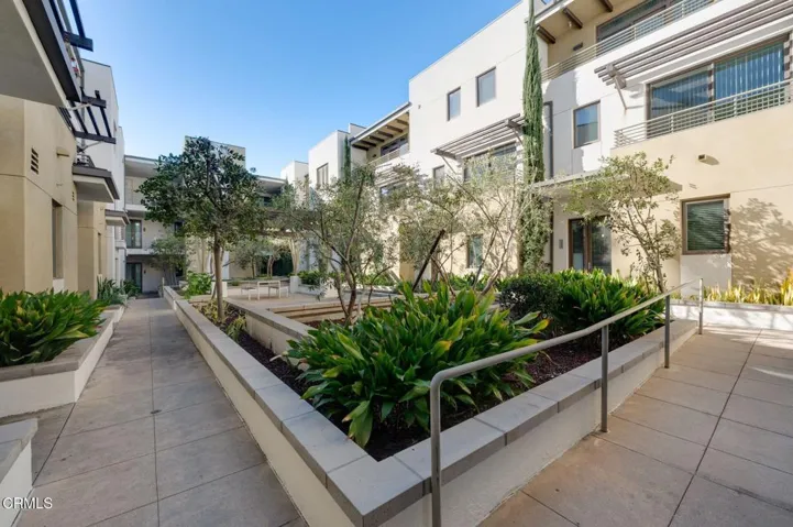 239_S_Marengo_Ave_Unit_112 Pasadena Cali