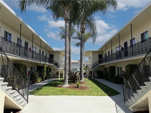 7312 Neo Street, Downey, California 90241