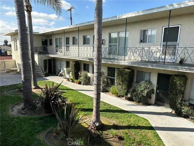 7312 Neo Street, Downey, California 90241