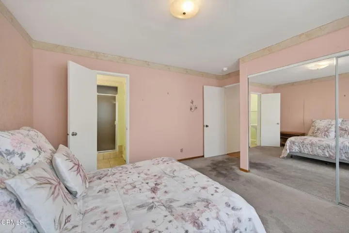 23-web-or-mls-UpmarketMedia-622EPo-058