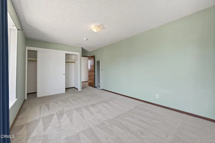 34-web-or-mls-UpmarketMedia-622EPo-091