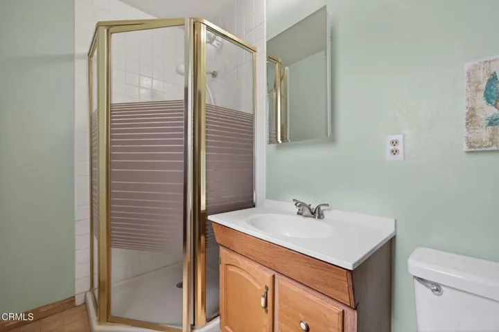 28-web-or-mls-UpmarketMedia-622EPo-075