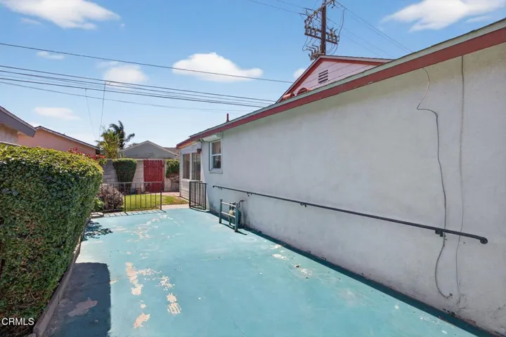 40-web-or-mls-UpmarketMedia-622EPo-109