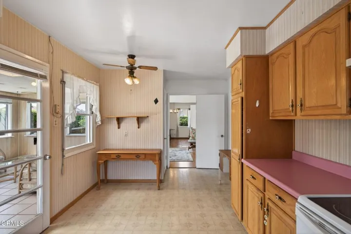 10-web-or-mls-UpmarketMedia-622EPo-020