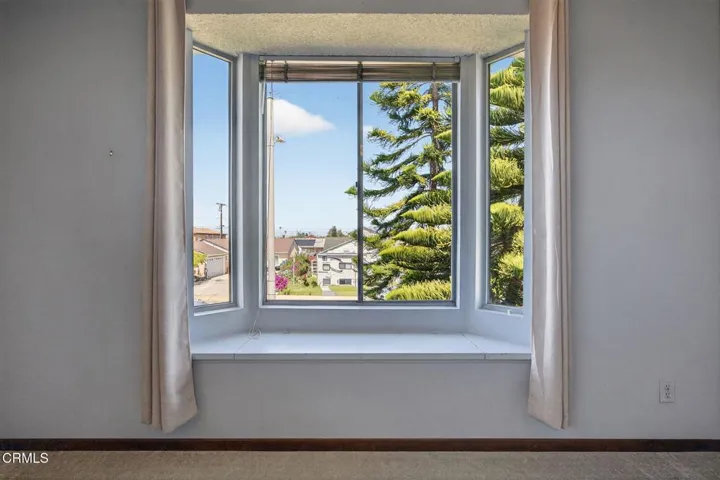 30-web-or-mls-UpmarketMedia-622EPo-079