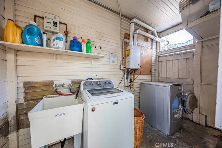 672 Junipero, Long Beach, California 90814