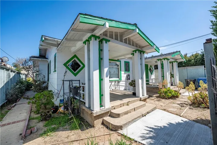 672 Junipero, Long Beach, California 90814