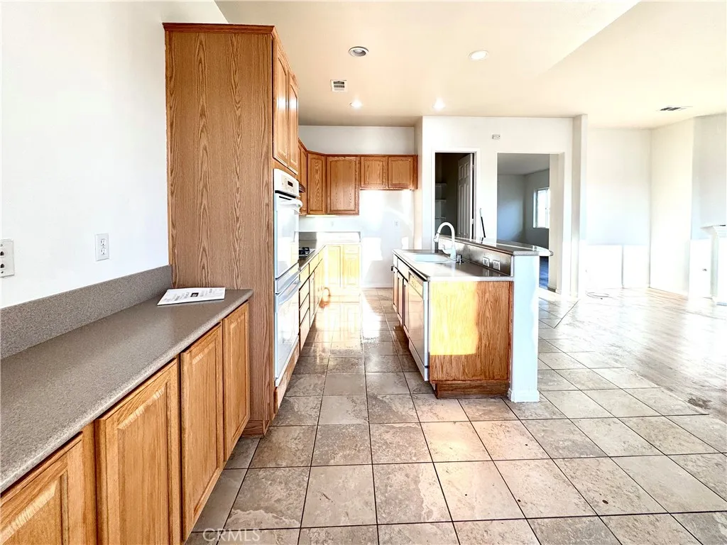 Kitchen and breakfast nook