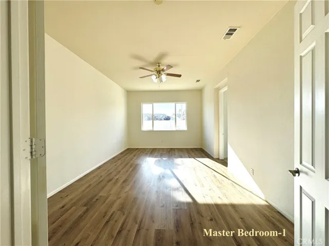 Mater Bedroom-1