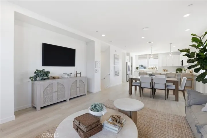 PHOTOS ARE OF MODEL MATCH - INTERIOR AND EXTERIOR FINISHES MAY VARY