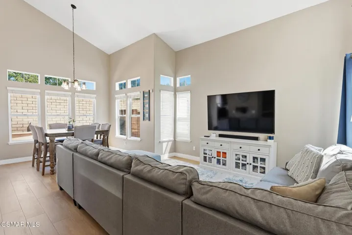 947 Meadowlark Dr_8