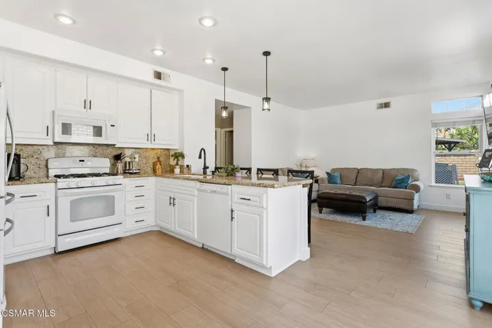 947 Meadowlark Dr_18