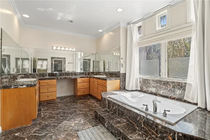 14659 Valley Vista, Sherman Oaks, California 91403