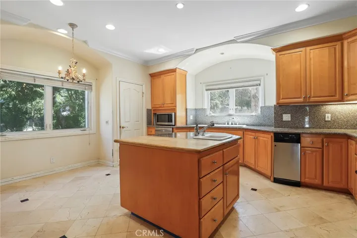 14659 Valley Vista, Sherman Oaks, California 91403