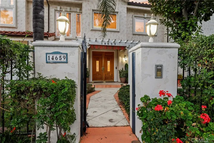 14659 Valley Vista, Sherman Oaks, California 91403