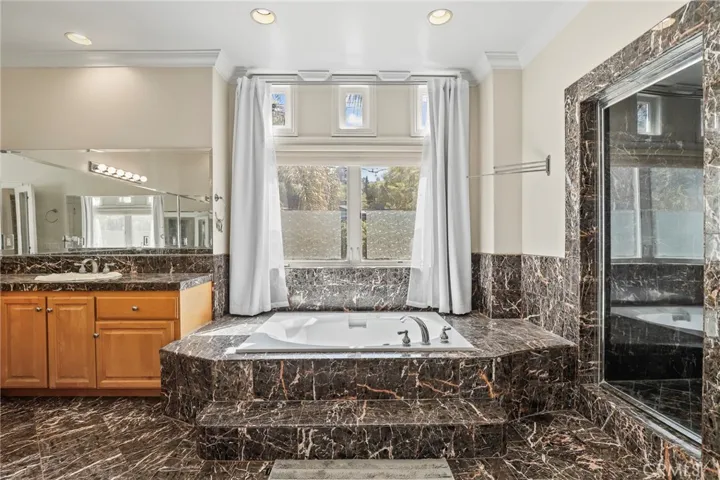 14659 Valley Vista, Sherman Oaks, California 91403