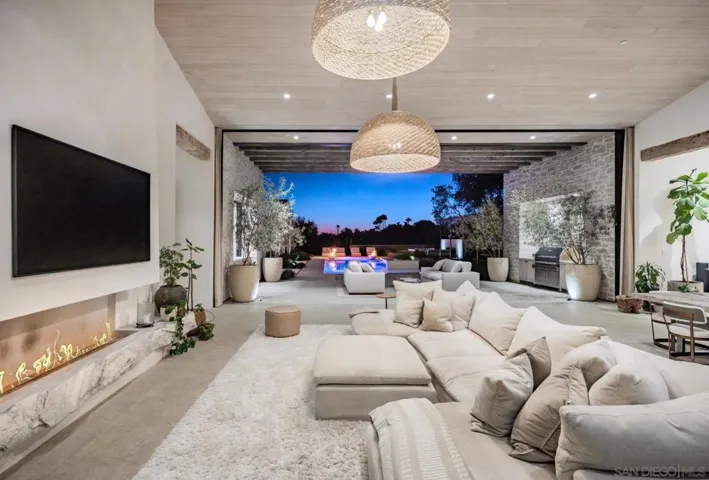 14783 Roxbury Terr., Rancho Santa Fe, California 92067