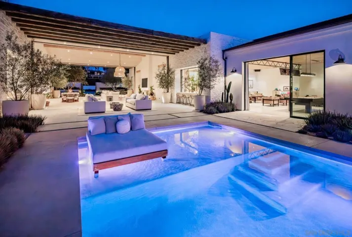 14783 Roxbury Terr., Rancho Santa Fe, California 92067